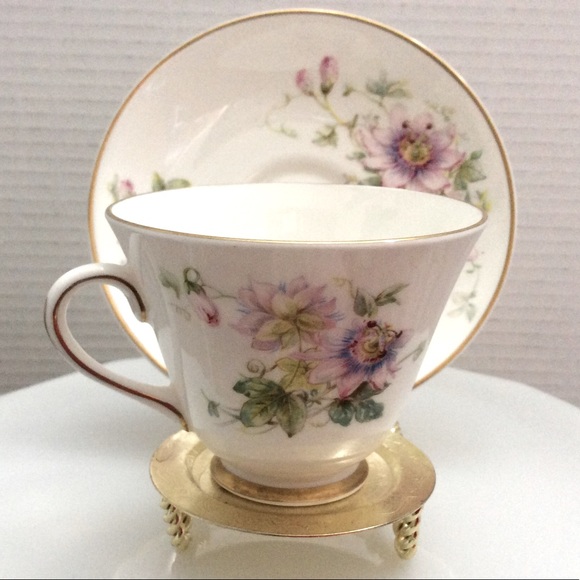 Vintage Royal Doulton Passion Flower teacup set - Picture 3 of 12
